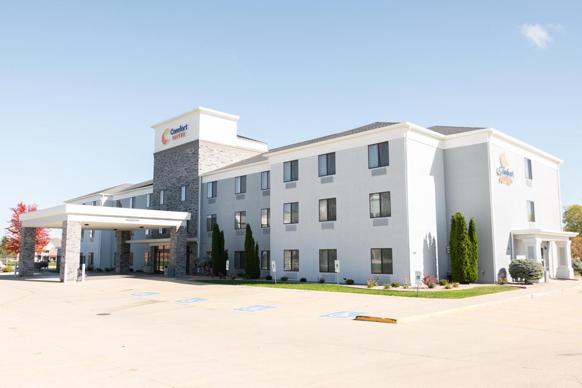 Comfort Suites Bloomington I-55 And I-74 Exteriör bild